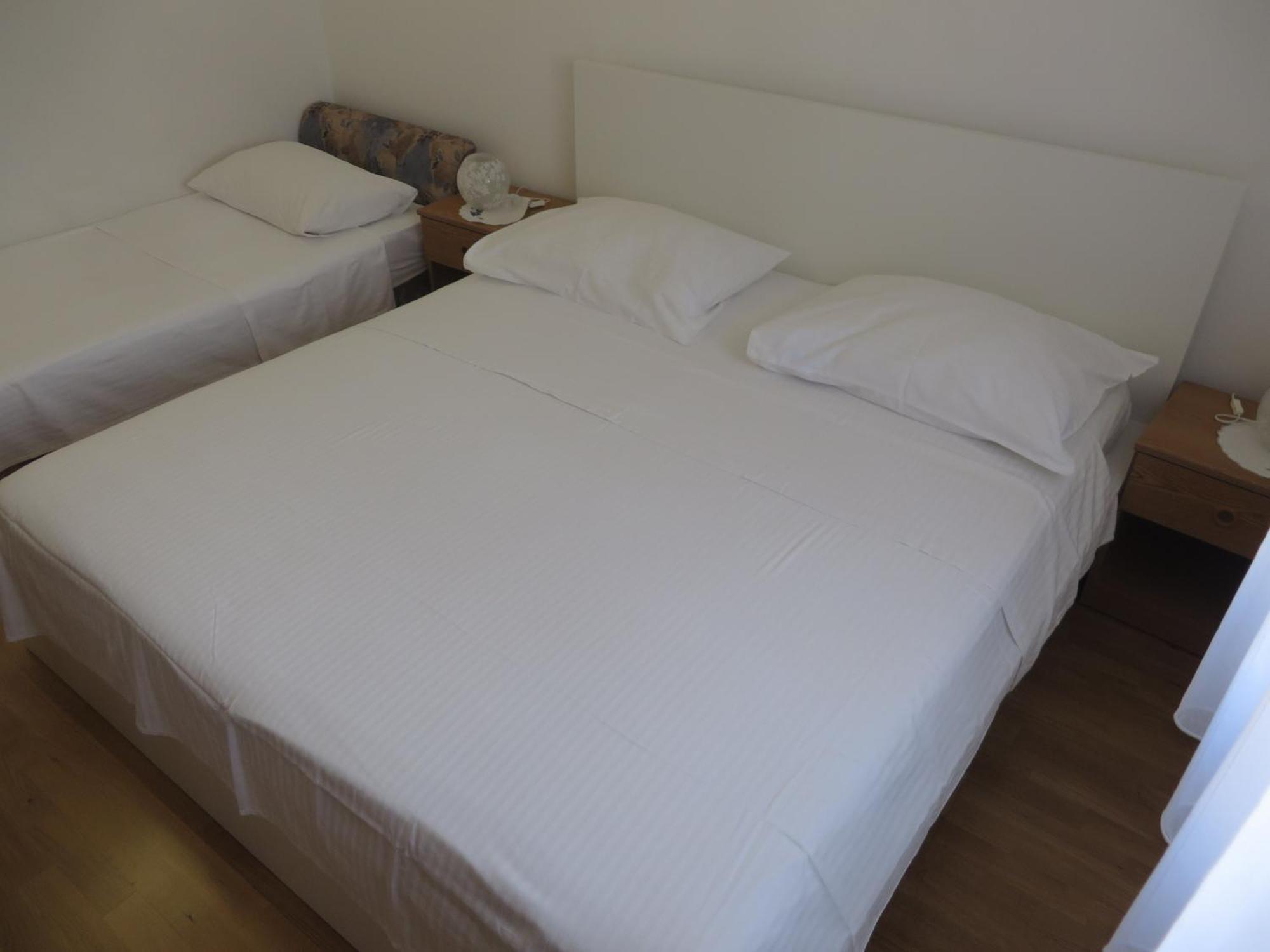 Apartments Gloria Biograd Na Moru Cameră foto