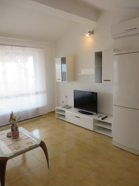 Apartments Gloria Biograd Na Moru Cameră foto